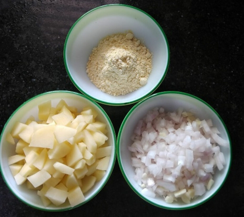 ingredients for the potato onion soup