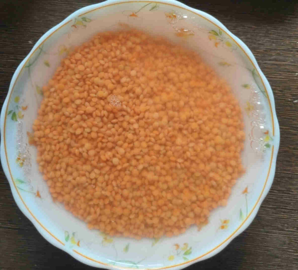 raw red lentil soaked