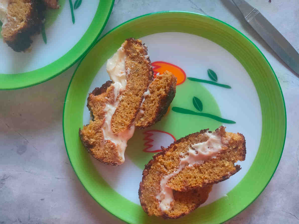 pumpkin rolls with cream cheese frosting and without egg