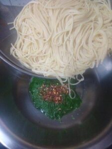 spaghetti pesto