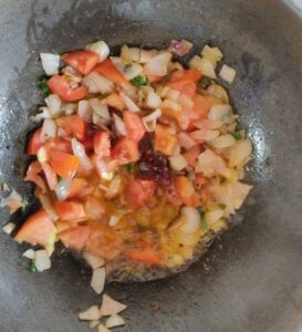 tomato and onion in ghee