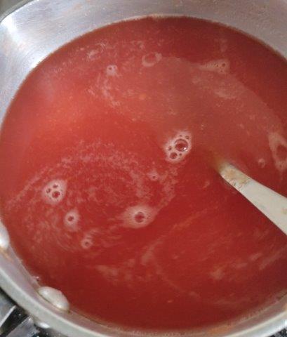 tomato soup simmering