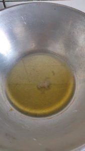 Mustard oil in kadai