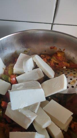 add paneer to semi dry tomato gravy