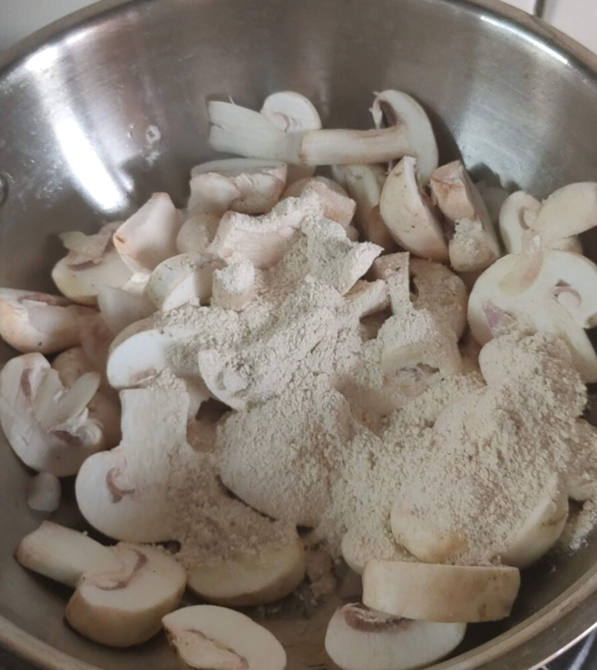 wheat flour in mushrooms