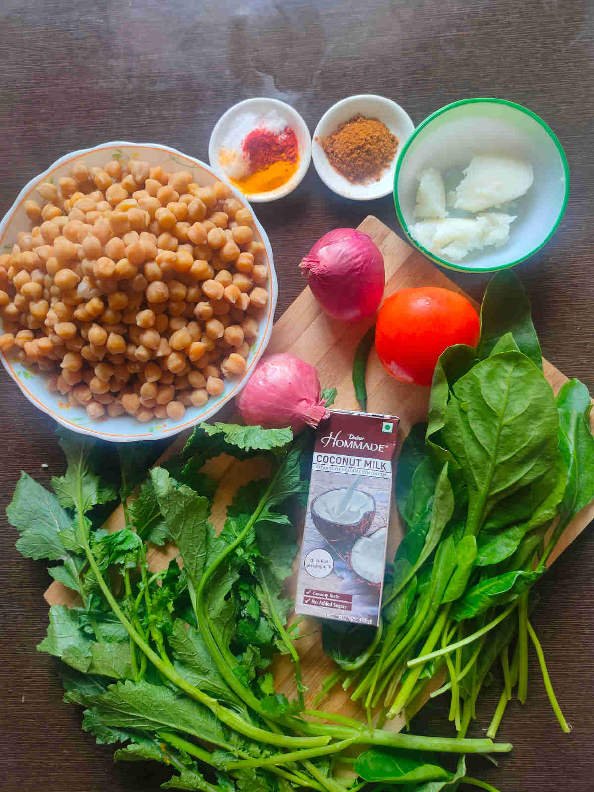ingredients for chana saag