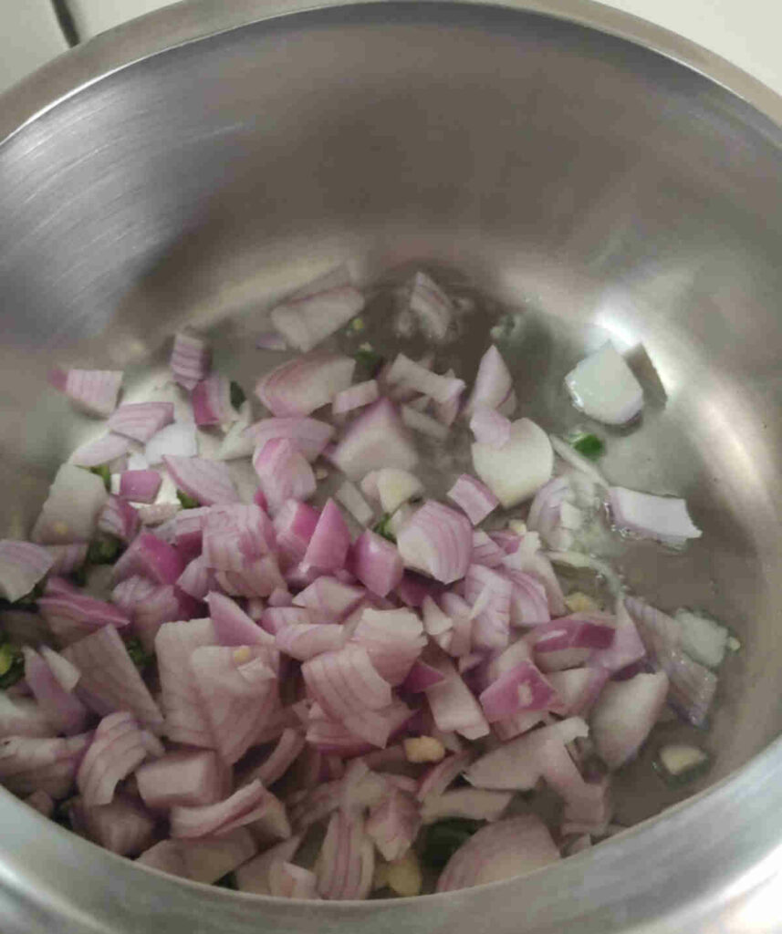 saute onion in olive oil for making fried rice brown